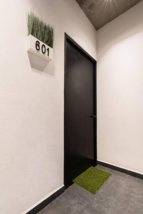 P601 Amazing Rooftop 2bdrm 2bath Ac
